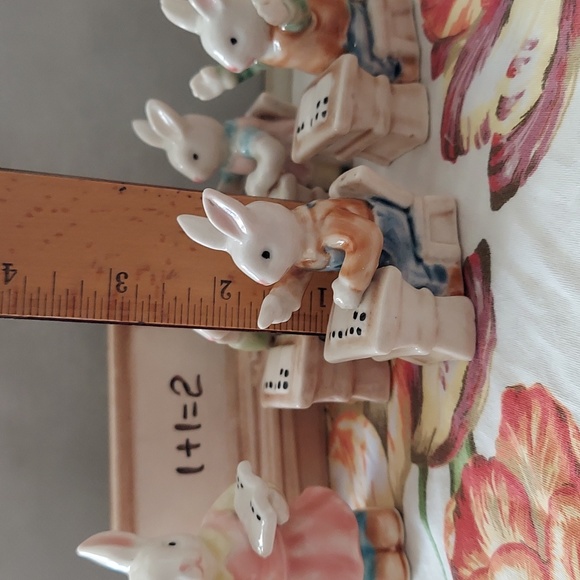 Vtg Porcelain Bunny Teacher & Class - Picture 4 of 7